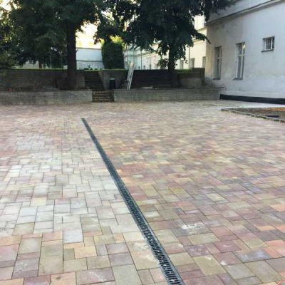 Zamková Dlažba Praha 8