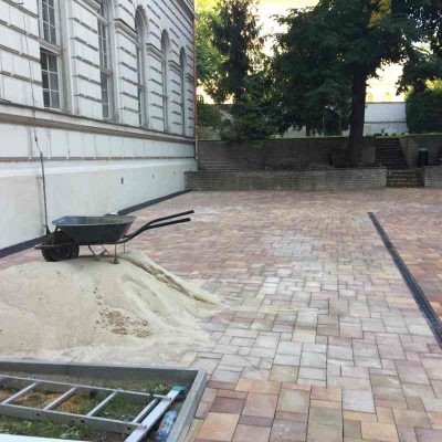 Zamková Dlažba Praha 8